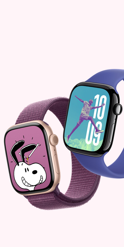 Twee exemplaren van Apple Watch Series 10. Het eerste heeft een Snoopy-wijzerplaat en een pruimenpaars geweven sportbandje. Het tweede heeft een Foto’s-wijzerplaat en een ultramarijn solobandje. Klik op de knop met het plusteken voor meer informatie over personaliseren.