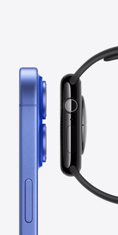 iPhone 16 og Apple Watch Series 10 vist fra siden over for hinanden. Klik på plusknappen for at se flere oplysninger om Apple Watch + iPhone-funktioner.