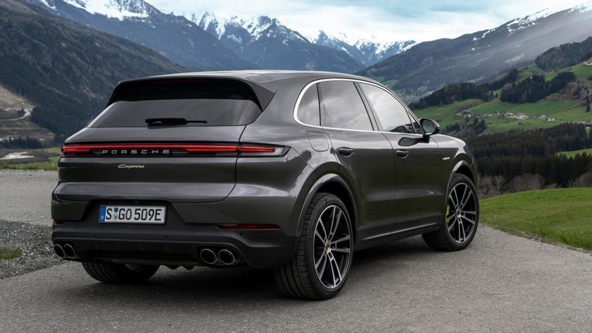 2025 Porsche Cayenne E-Hybrid