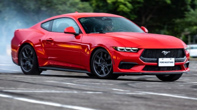 2024 Ford Mustang EcoBoost Premium