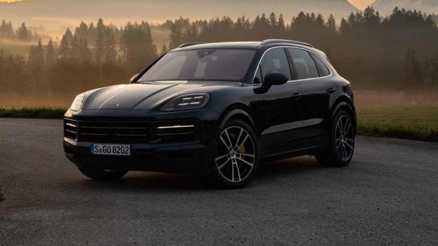 2025 Porsche Cayenne S