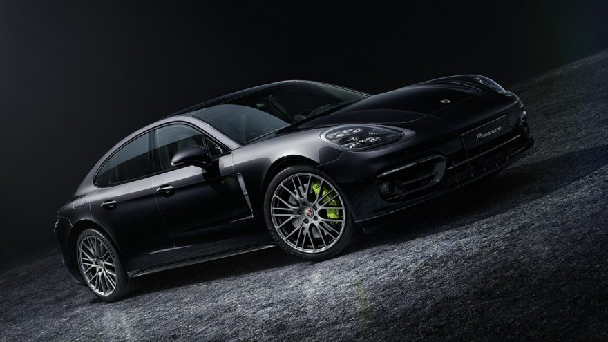 2024 Porsche Panamera V6 Platinum Edition