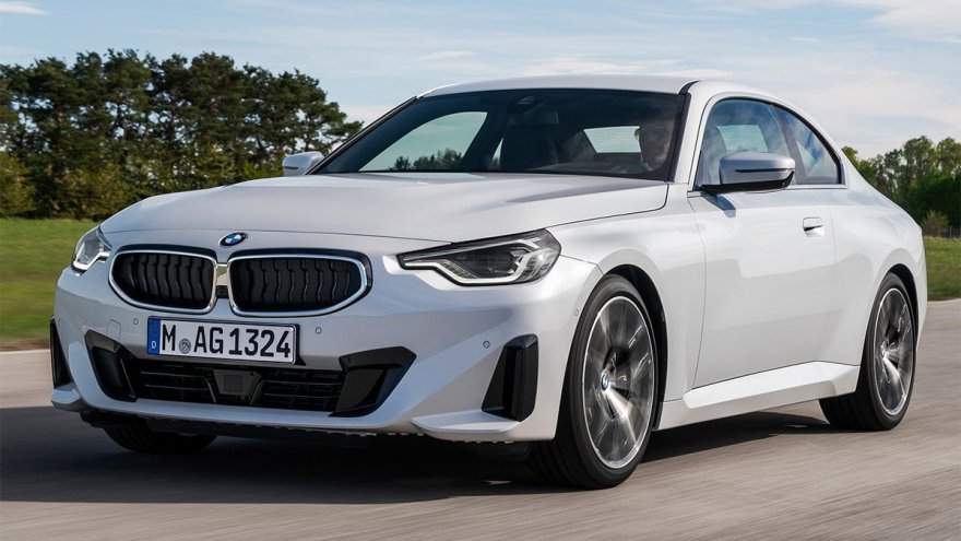 2024 BMW 2-Series 220i M Sport