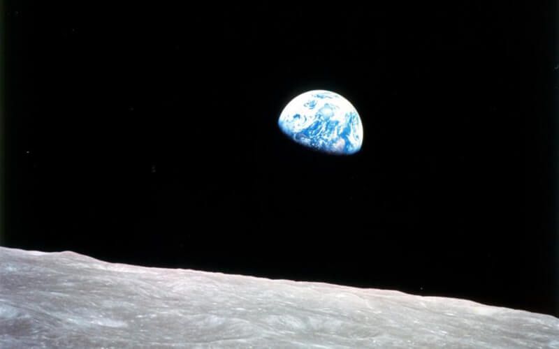 美國退休太空人安德斯曾於1968年拍攝著名的「地球升起」（Earthrise）照片。（圖取自NASA網頁nasa.gov）