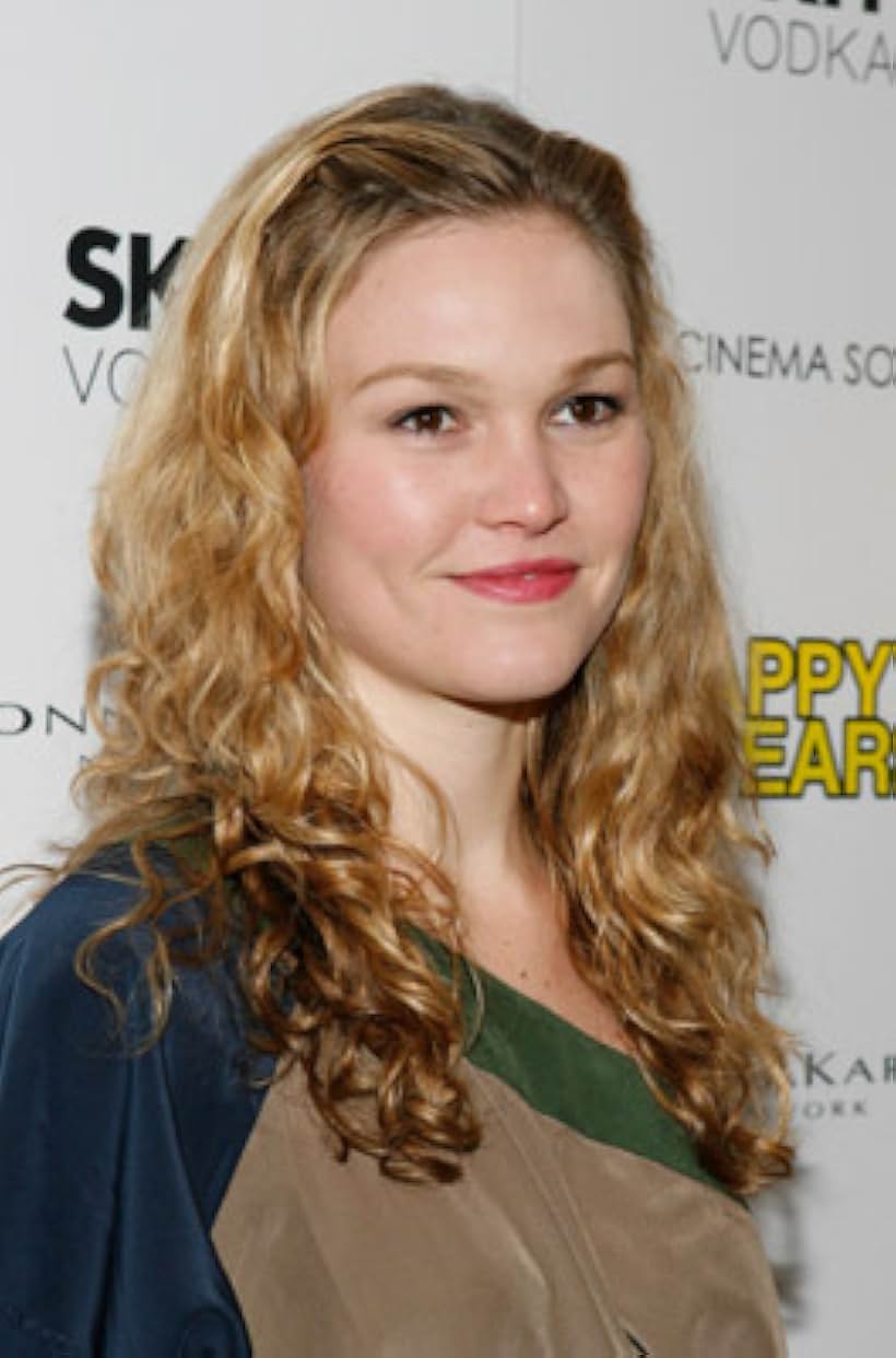 Julia Stiles at an event for Happy Tears (2009)