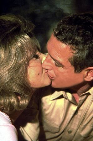 "Secret War Of Harry Frigg, The" Sylva Koscina & Paul Newman. 1967 Universal