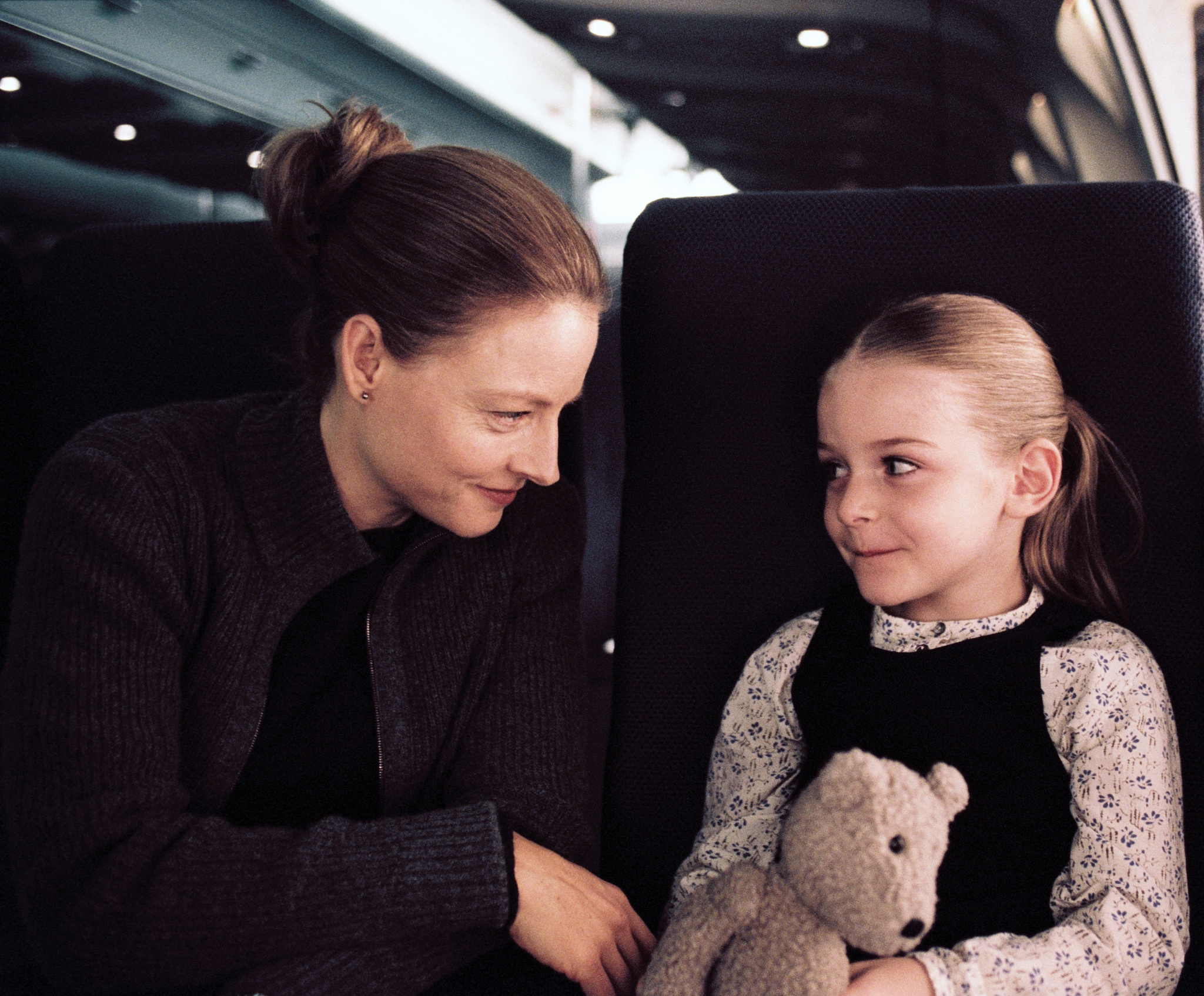 Jodie Foster and Marlene Lawston in Flightplan (2005)