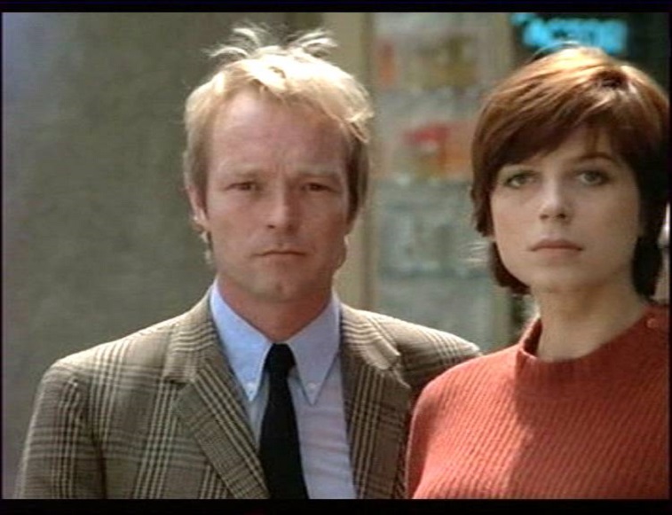 Dominique Erlanger and Pierre Vaneck in Le seuil du vide (1972)