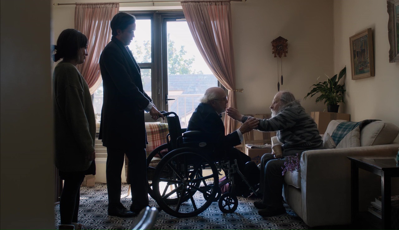 Danny DeVito, David Margulies, Birkett Turton, and Lucy DeVito in Curmudgeons (2016)