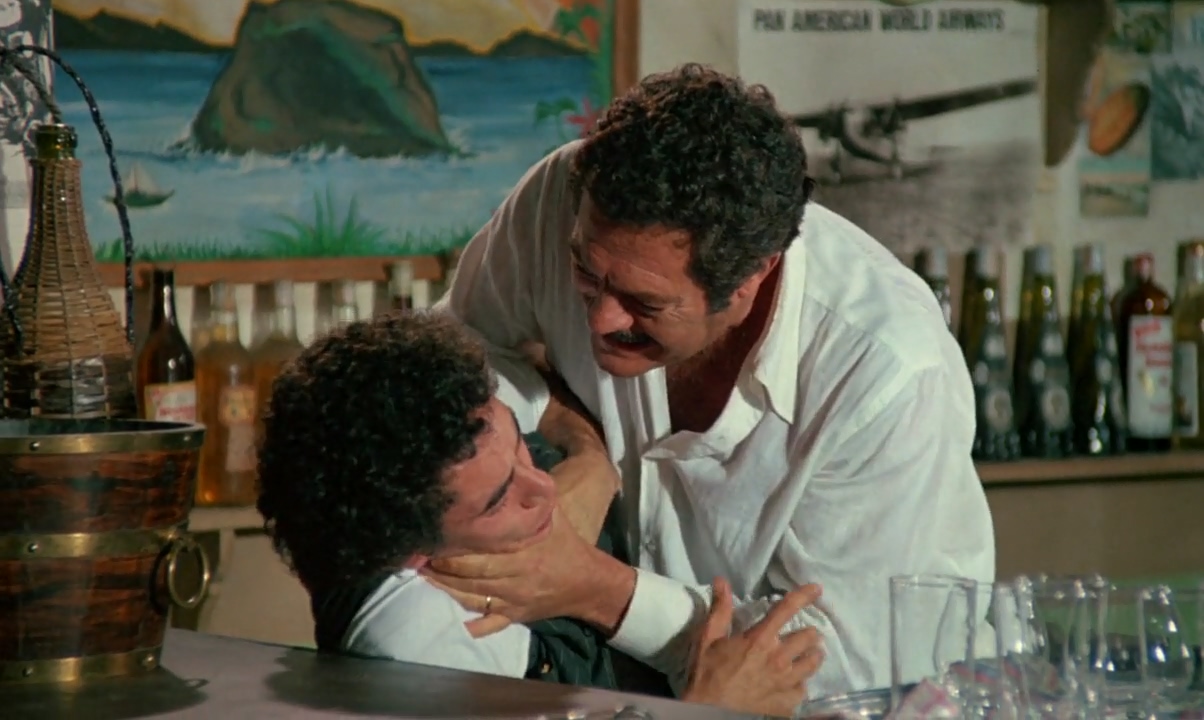 Marcello Mastroianni and Chico Díaz in Gabriela (1983)