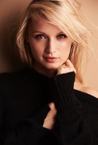 Primary photo for Emily Berrington