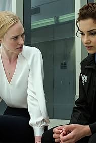 Amber Rose Revah and Deborah Ann Woll in The Punisher (2017)