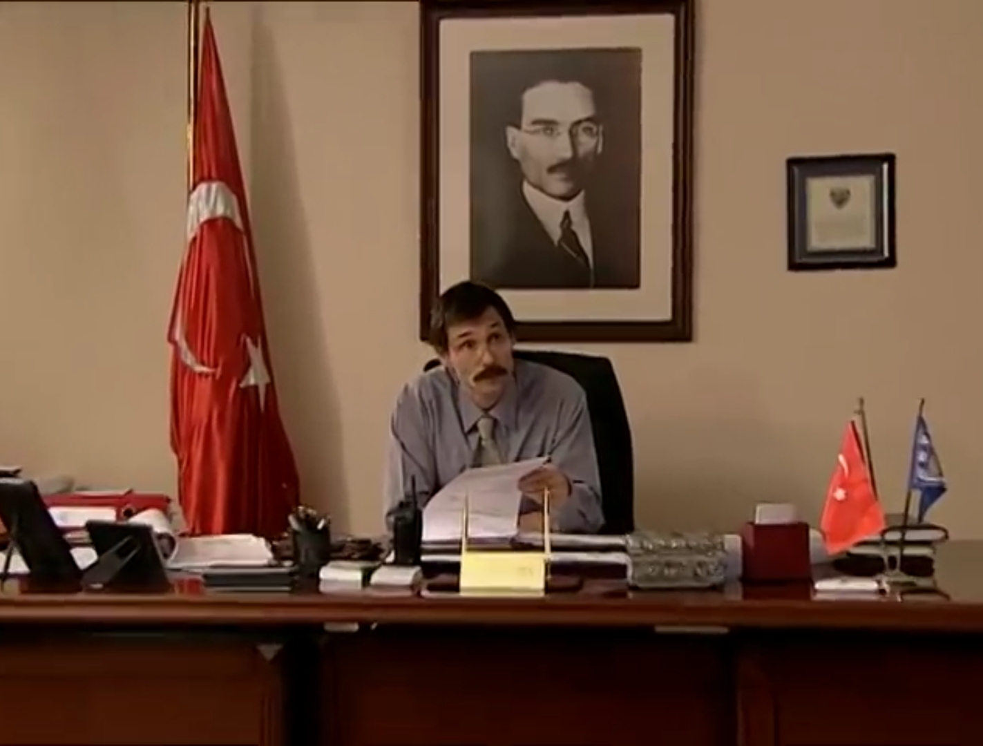 Erdal Besikçioglu in Köprü (2006)