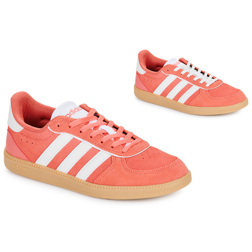 Schoenen Dames Lage sneakers Adidas Sportswear BREAKNET SLEEK SUEDE Corail / Beige