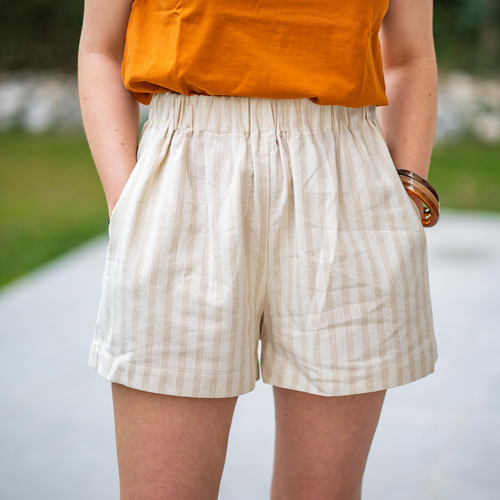 Kleidung Damen Shorts / Bermudas Céleste CASSIS Beige