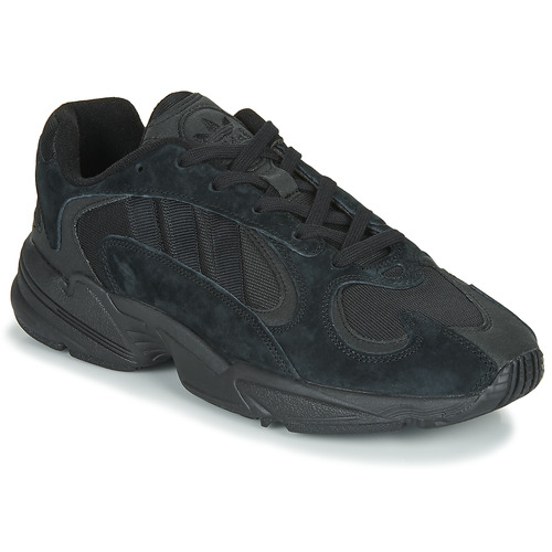 Shoes Men Low top trainers adidas Originals YUNG 1 Black