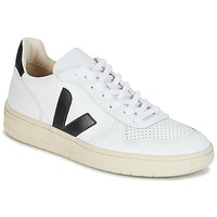 Shoes Low top trainers Veja V-10 White / Black