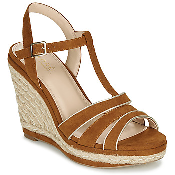 Chaussures Femme Sandales et Nu-pieds André JULY Camel