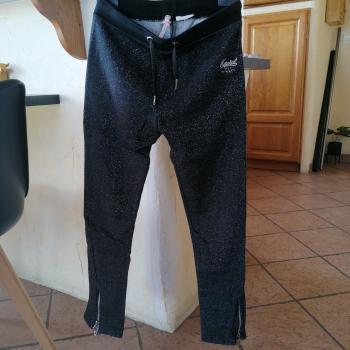 Vêtements Fille Pantalons de survêtement Kaporal Jogging Kaporal Gris