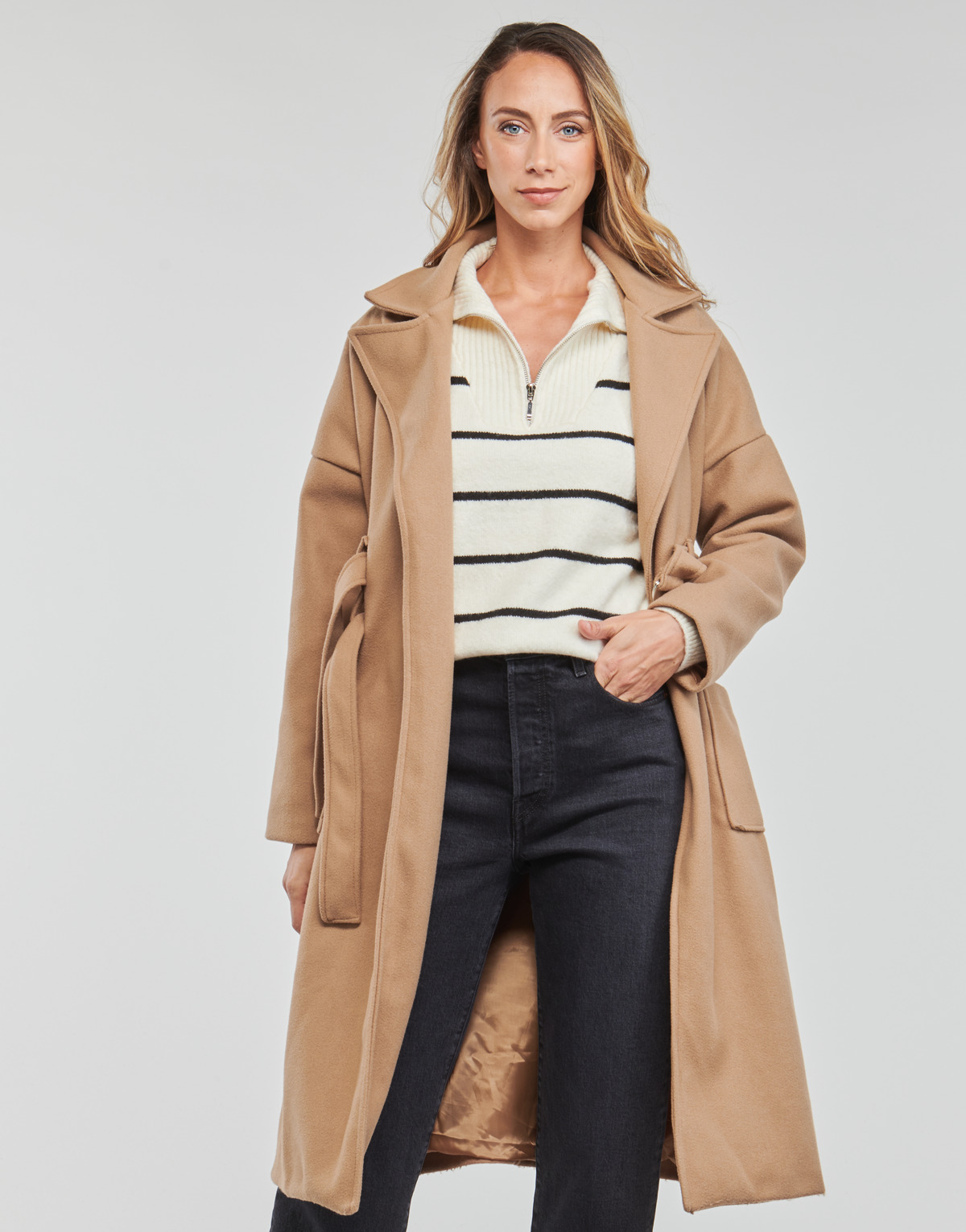 Vêtements Femme Manteaux Betty London MAUVINA Marron