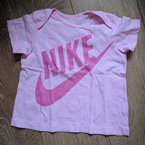 Vêtements Fille T-shirts manches courtes Nike T-shirt manches courtes rose Nike - 2 ans Rose