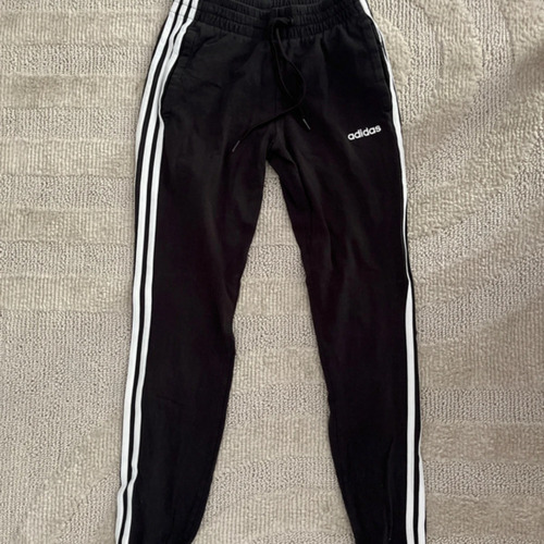 Vêtements Femme Pantalons de survêtement adidas Originals Jogging noir Adidas Noir