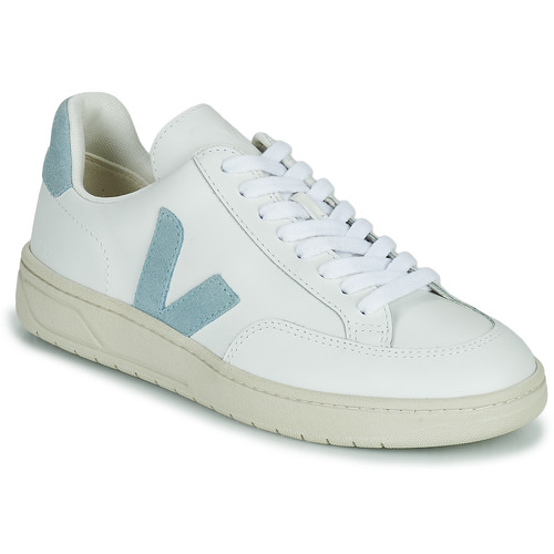 Shoes Low top trainers Veja V-12 White / Blue