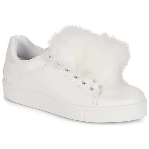 Shoes Women Low top trainers André POMPON White