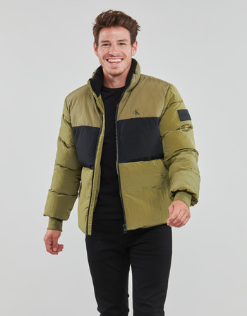 vaatteet Miehet Toppatakki Calvin Klein Jeans COLORBLOCK NON-DOWN JACKET Vihreä