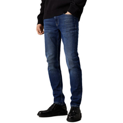 Υφασμάτινα Άνδρας Jeans Calvin Klein Jeans SLIM TAPERED L.32 JEANS MEN ΜΠΛΕ