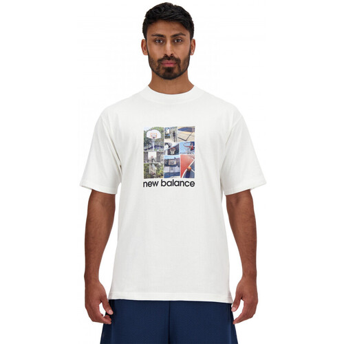 Ruhák Férfi Pólók / Galléros Pólók New Balance Hoops graphic t-shirt Fehér