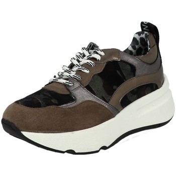 Schoenen Dames Sneakers Meline MD 602 Bruin