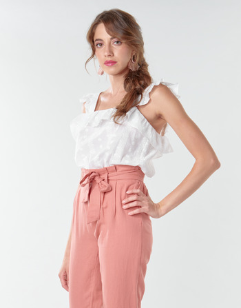 Textil Mulher Tops / Blusas Betty London OOPSA Branco