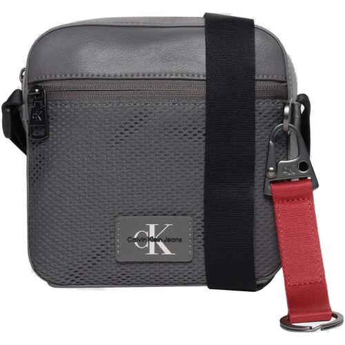 Calvin Klein Jeans TAGGED SQUARE CAMERA 18 K50K511779 Gri