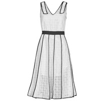 textil Dam Korta klänningar Karl Lagerfeld KL EMBROIDERED LACE DRESS Vit / Svart