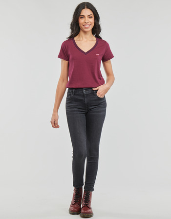 Oblačila Ženske Jeans skinny Levi's 720 HIRISE SUPER SKINNY Črna