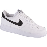 Topánky Muž Nízke tenisky Nike Air Force 1 07 Biela