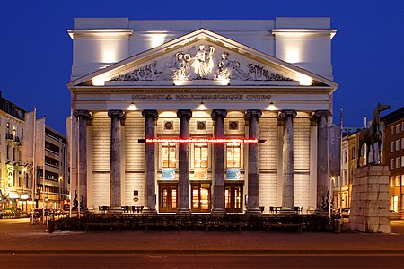 Theater Aachen bei Nacht