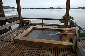 東郷湖と東郷温泉