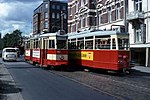 Två V6 motorvagnar byggda 1951/1952, utrangerade 1978, på Landwehrstrasse mellan stadsdelarna Hohenfelde och Eilbek i Hamburg.