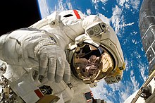 Piers Sellers spacewalk.jpg