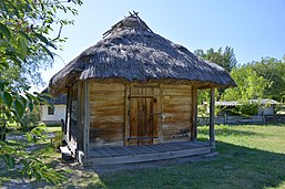 Комора з с.Хижинці Лисянського району Черкаської області (Київ, Пирогів