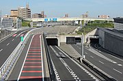 東部と東南部の境となる国道153号交差部（奥の交差道路が環状2号）。国道153号の連絡によって豊田方面と直結。