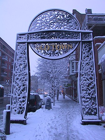 Victor's Neighborhood: Old Town, Chicago