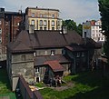 Kalides Geburtshaus, Rückseite und Hof