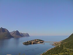 Husøy i Øyfjorden.