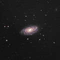 Spirální galaxie s příčkou NGC 3953