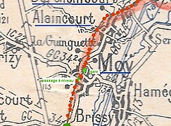 La ligne traversait la commune du nord au sud à l'emplacement de l'actuelle rue du Général-de-Gaulle.