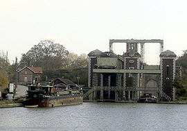 Fontinettes boat lift