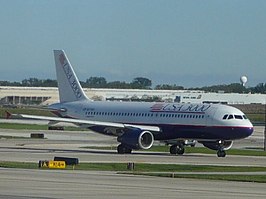 Airbus A320-200 van USA3000 op O'Hare International Airport, de luchthaven van Chicago